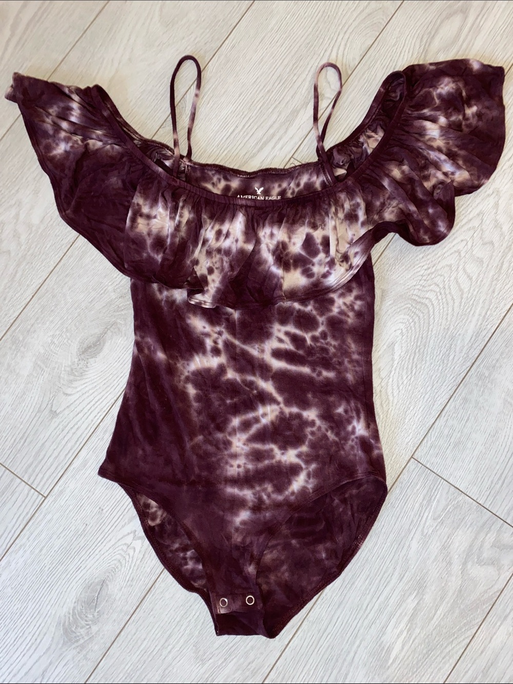 American Eagle Outfitters Women’s Maroon and Cream Tie-Dye Off-Shoulder Bodysuit